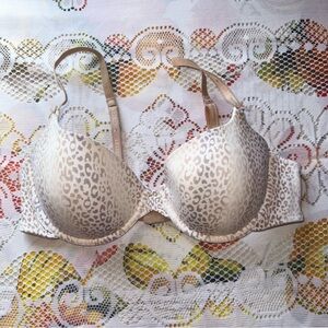 Victoria’s Secret white & beige animal print full coverage smooth bra, 38C